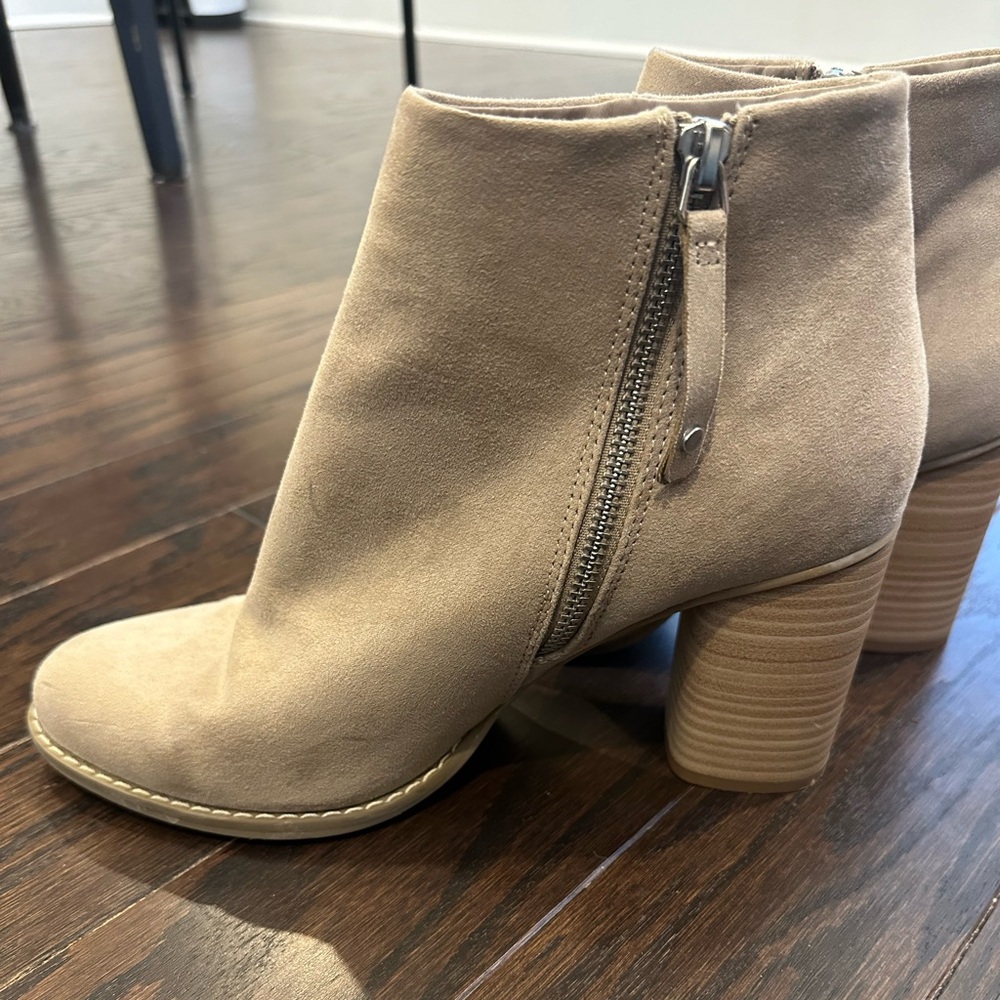 DC by Dolce Vita Block Booties - Size 9